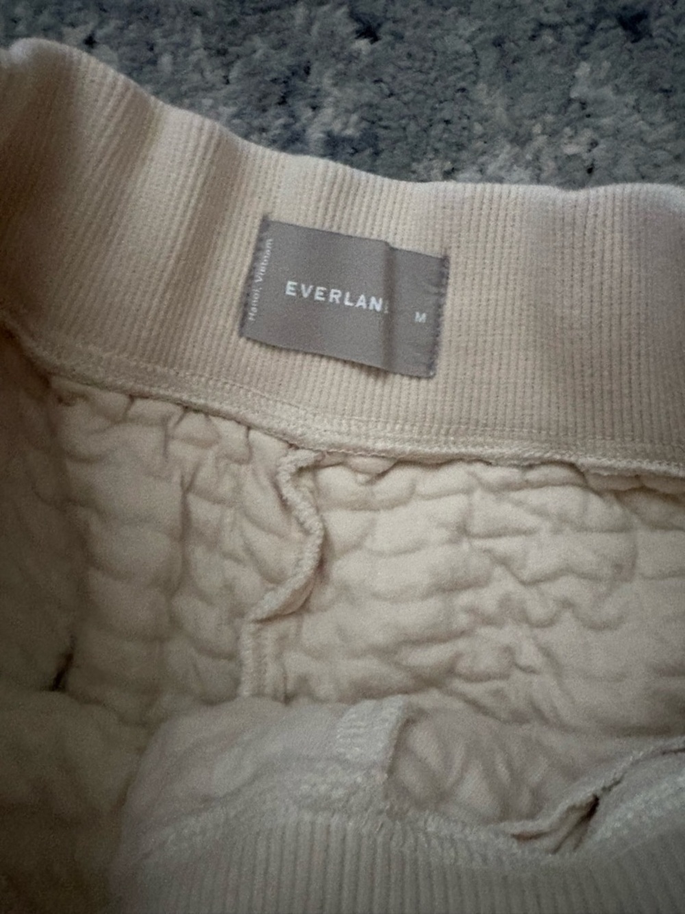 Everlane Organic Cotton Quilted Jogger Sweatpants, Women’s Medium, Bone - Picture 5 of 6